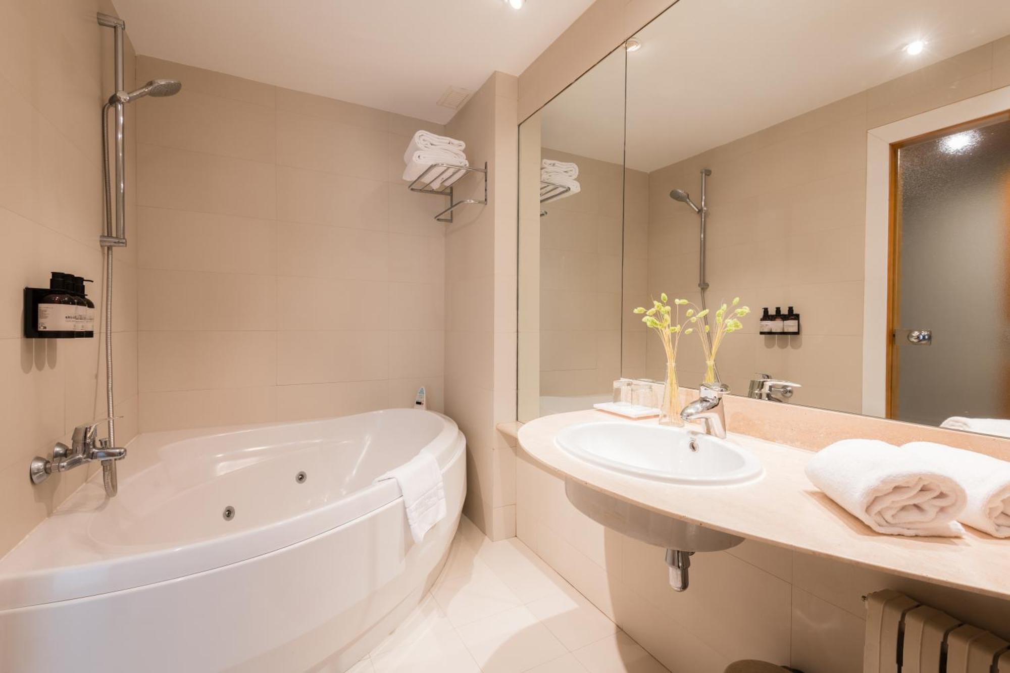 Ciudad De Hotel 4*