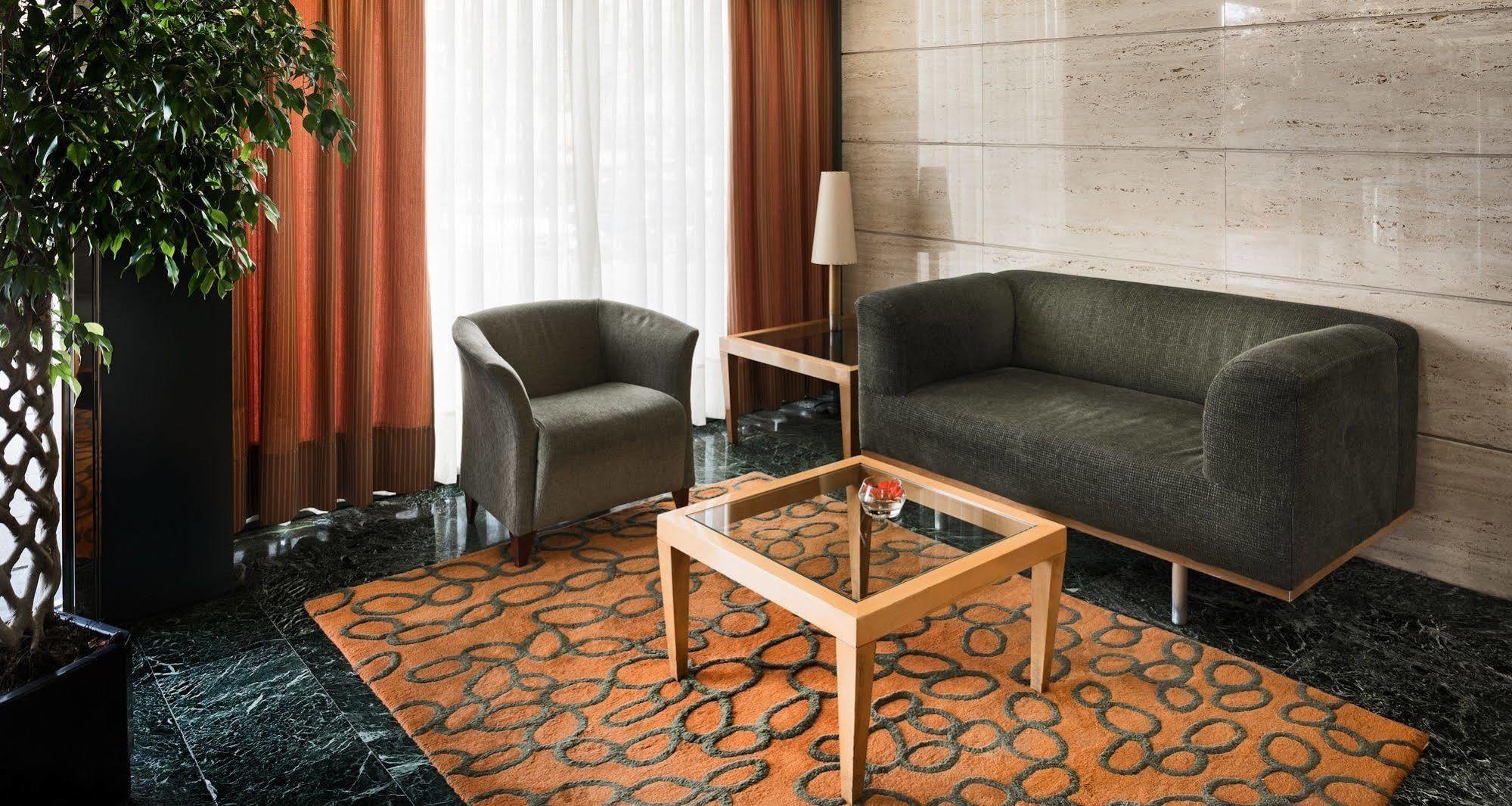 Ciudad De Hotel 4*